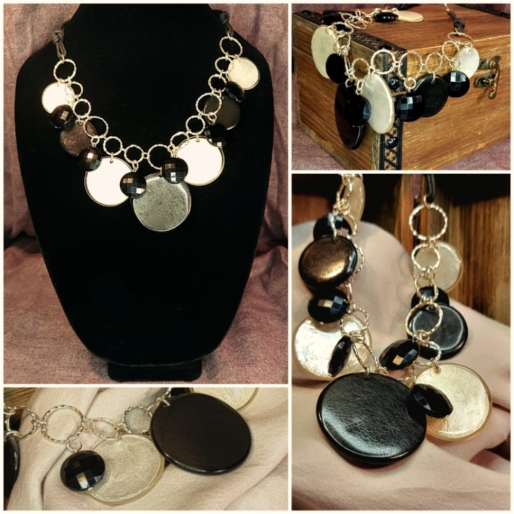 Black and White chunky necklace